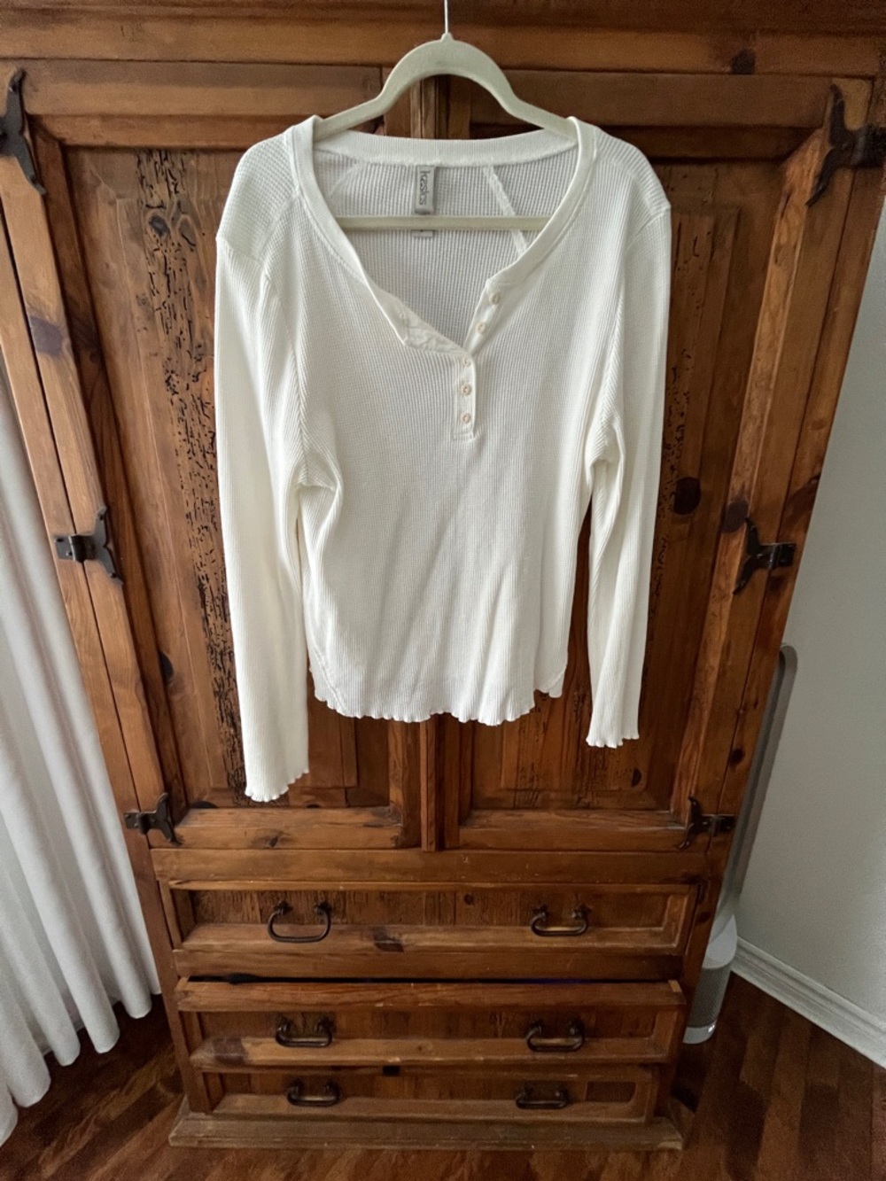 Kasics white Waffle-Knit Long Sleeve Henley size XL